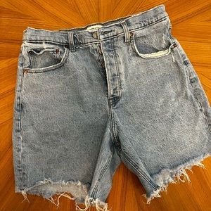 Abercrombie 7” Dad short high rise